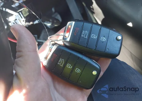 2017 Kia Soul + z USA, uszkodzony, nr VIN KNDJP3A51H7482041